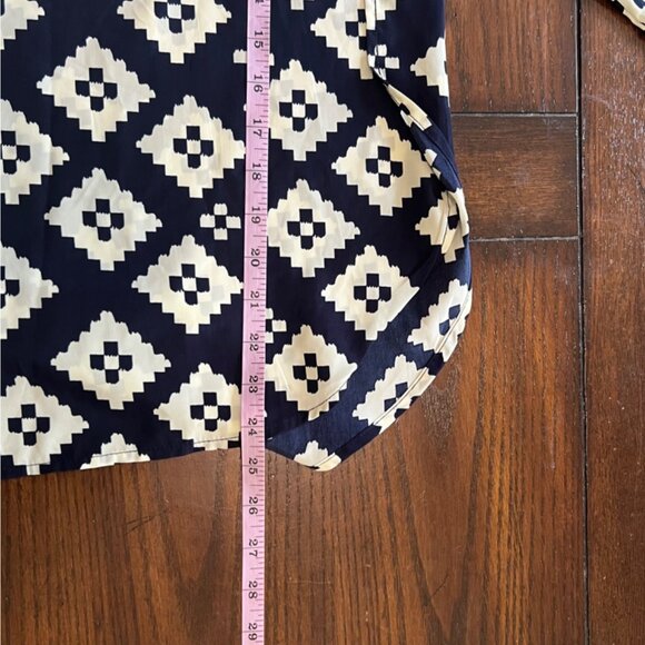 Timing Blue & White Geometric Print Three Quarter Sleeve Blouse M Office Career - Picture 8 of 8